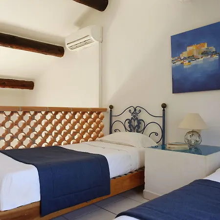 Vasca D'oro アパートホテル 3*